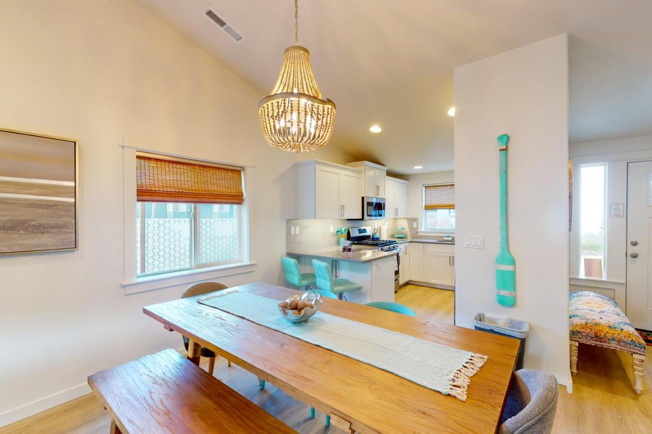Turquoise Dreams Villa Lincoln City Buitenkant foto